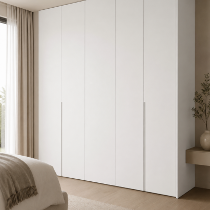 Aplicación de melamina blanca en muebles modernos para interiores