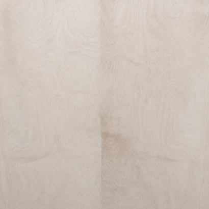 Aplicación de Enchapado Maple Rayado en muebles modernos y proyectos interiores